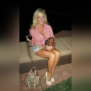 Meet your Posher, Shelley